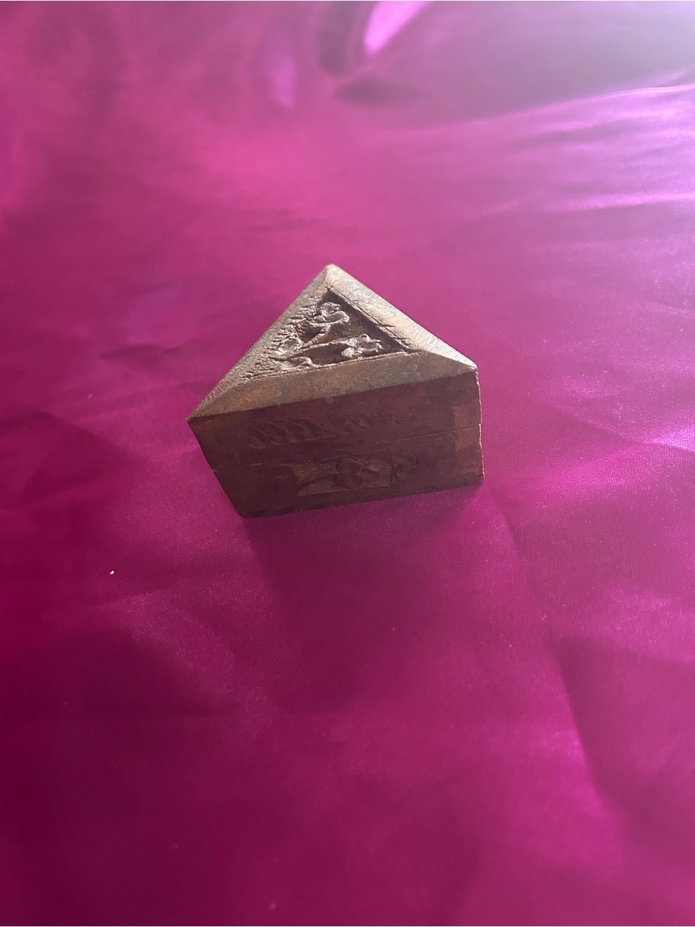 Vintage Wooden Triangle Ring Box